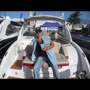 Meet your Posher, Eli